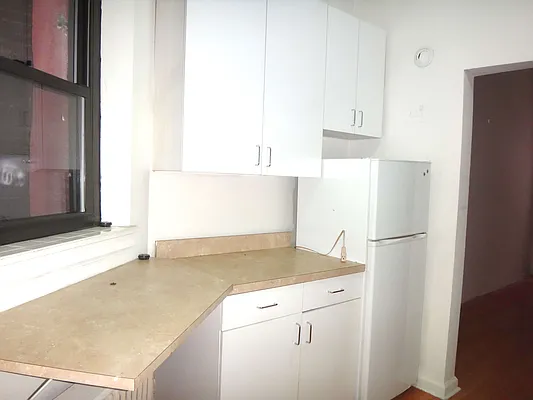 Rented by Paley Management | media 10