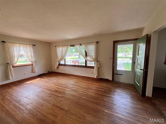 2nd image of 503 Cumberland St