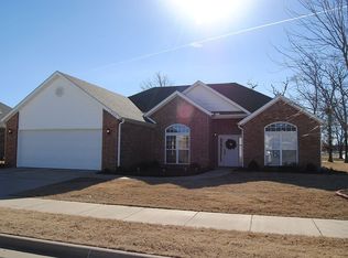 1203 SW Willow Bend Ave, Bentonville, AR 72712