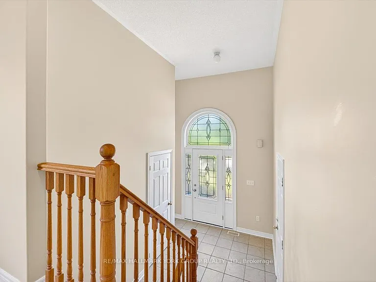 1284 Gina St — Photo 5