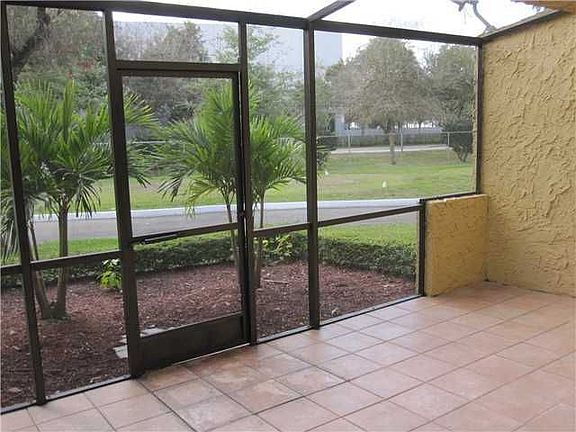 3rd image of 3520 Estepona Ave