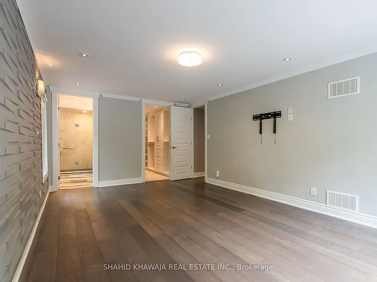 1590 Yew St — Photo 22