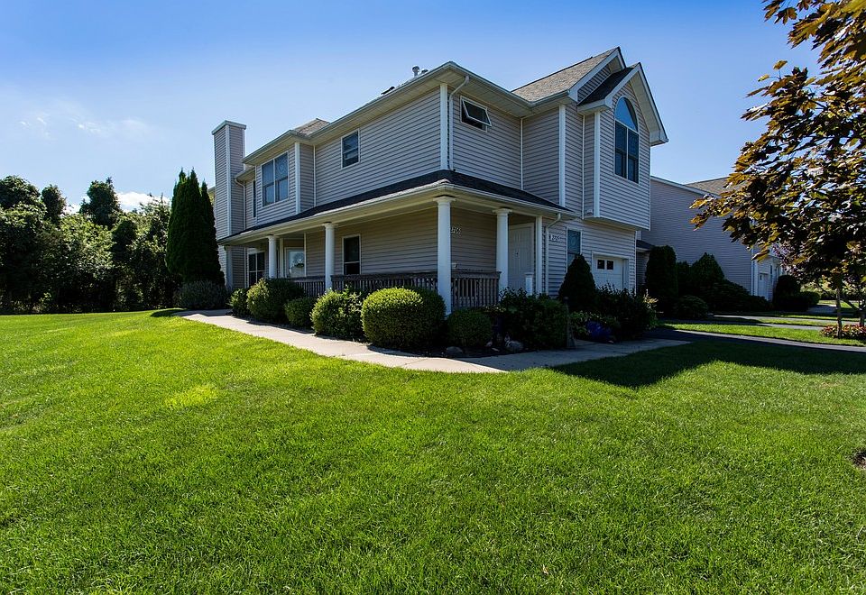 1st image of 2706 Willow Pond Dr