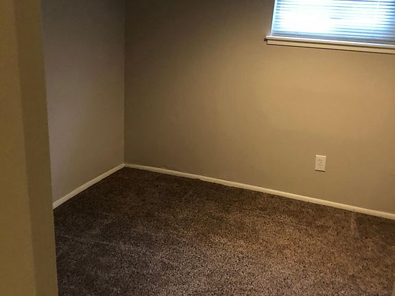 3rd image of 680 E Wandamere Ave #2