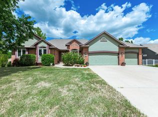 15632 W Hendryx Ct, Goddard, KS 67052