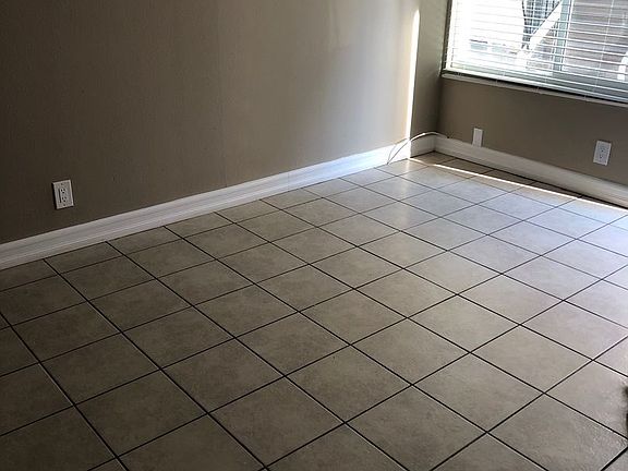2nd image of 4057 Marlborough 4057-14 #6279385