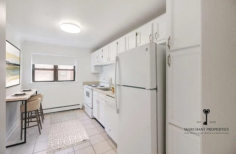 49 Harvard Ave — Photo 2