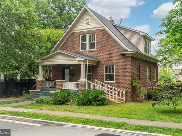 1431 N Fillmore St, Arlington, VA 22201