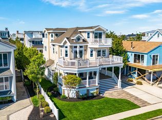 40 13th St E, Avalon, NJ 08202