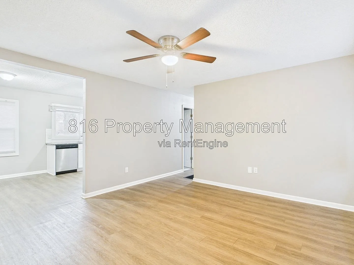 4 bed, 1.0 bath, 1152 sqft, $1,450 — Photo 2