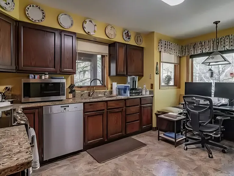 5680 Pinewood Ln — Photo 16