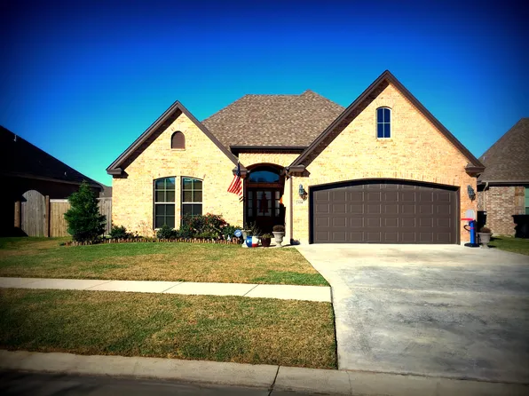 104 Sterling Ridge Dr, Nederland, TX 77627