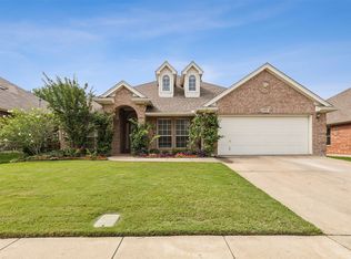 2800 Flint Rock Dr, Fort Worth, TX 76131
