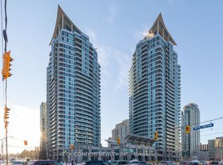 33 Elm Dr W #906, Mississauga, ON L5B 4M2