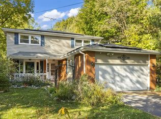 18000 Armitage Pl, Homewood, IL 60430