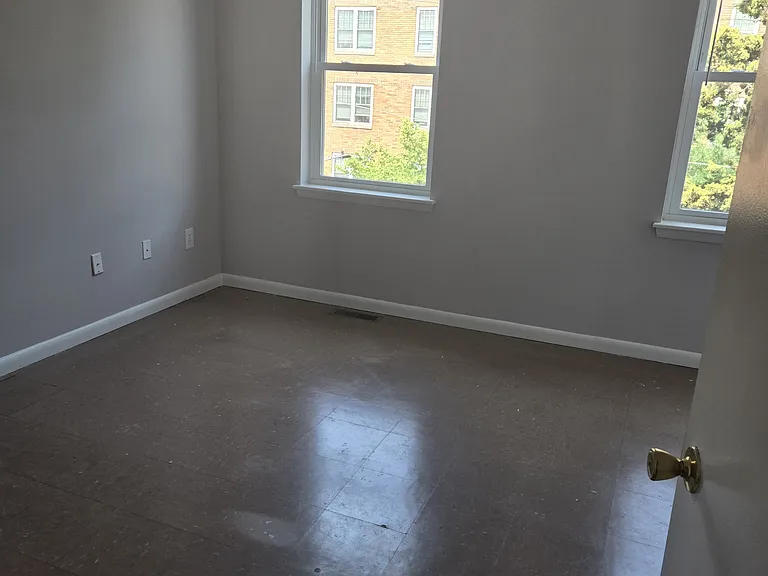 3609 N 21st St — Photo 5