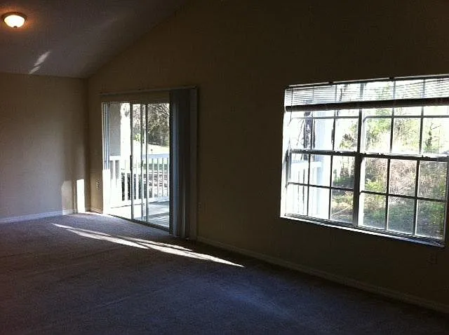 10000 SW 52nd Ave #16 — Photo 10