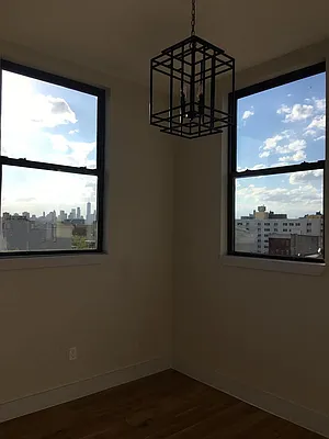 Rented by Manhattan Management LLC | media 62