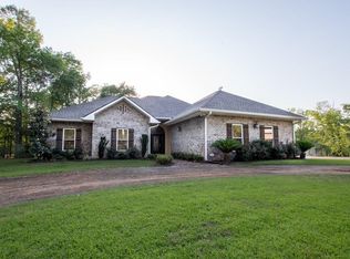 1016 Robin Run, Woodworth, LA 71485