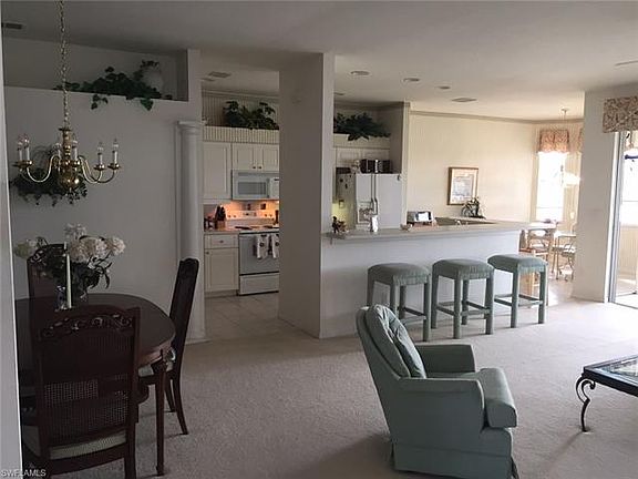 5th image of 9250 Coach House Ln