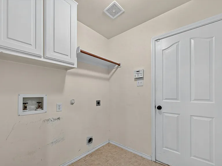 2720 Windstone Way — Photo 26