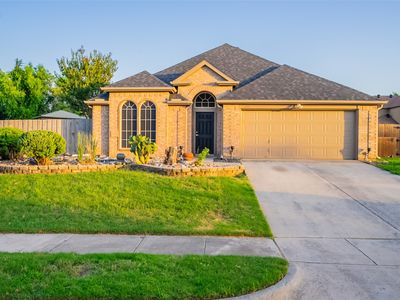 317 White Oak Dr, Lake Dallas, TX, 75065