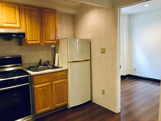 Rented by City Connections Realty | media 14