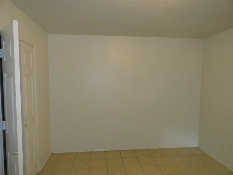 311 Jeff Gordon Dr — Photo 15