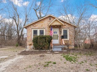 755 N Warren Ave, Springfield, MO 65802