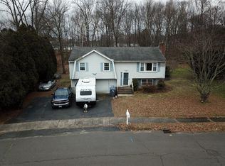 26 Richard Ct, Bristol, CT 06010