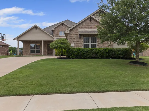 1028 Morningside Dr, Burleson, TX 76028