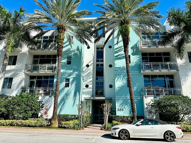 365 SE 6th Ave #203 — Photo 4