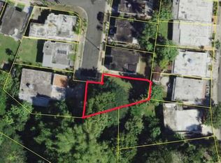 Calle 4 E #19, Vega Alta, PR 00692