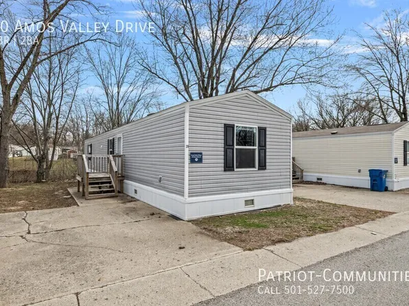 20 Amos Valley Dr, Springfield, IL 62702