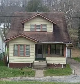 312 S River Ave photo 1