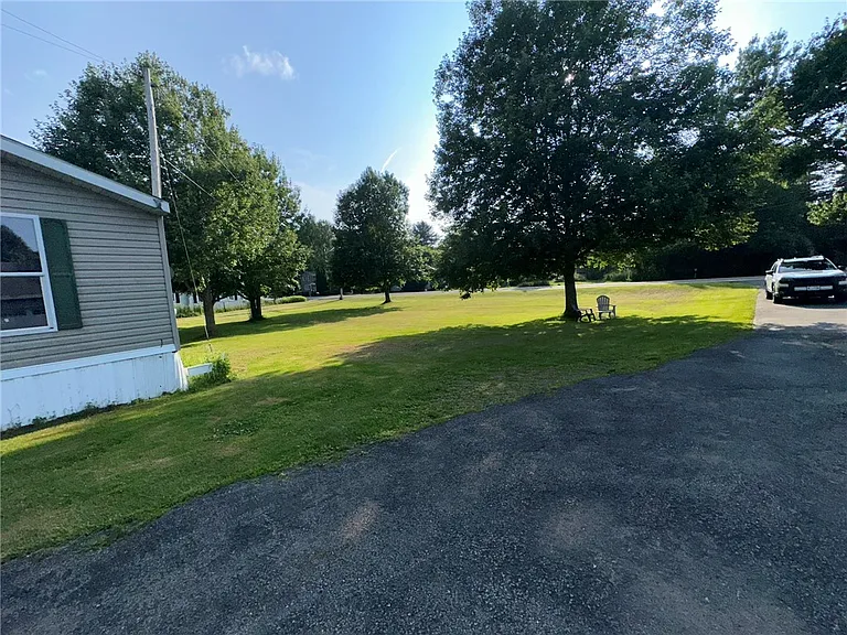 5676 State Route 14 — Photo 18