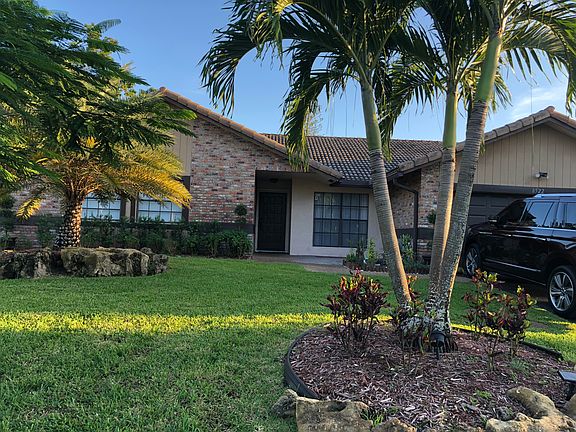 2nd image of 8522 NW 21st St
