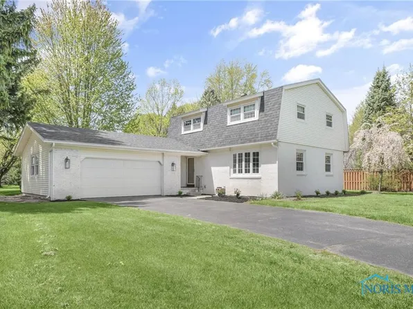 395 Canal Rd, Waterville, OH 43566