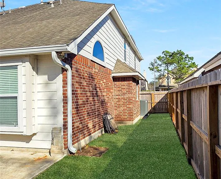 2202 Drake Falls Dr — Photo 42