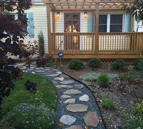 2nd image of 818 Westover Hills Blvd