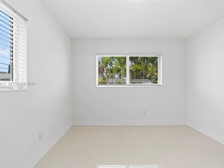 10501 SW 53rd St — Photo 39
