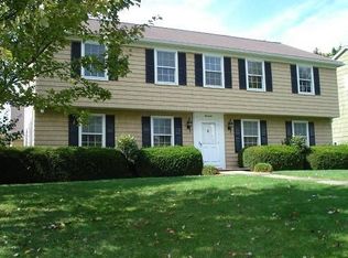 17 Pembroke Dr, Endicott, NY 13760