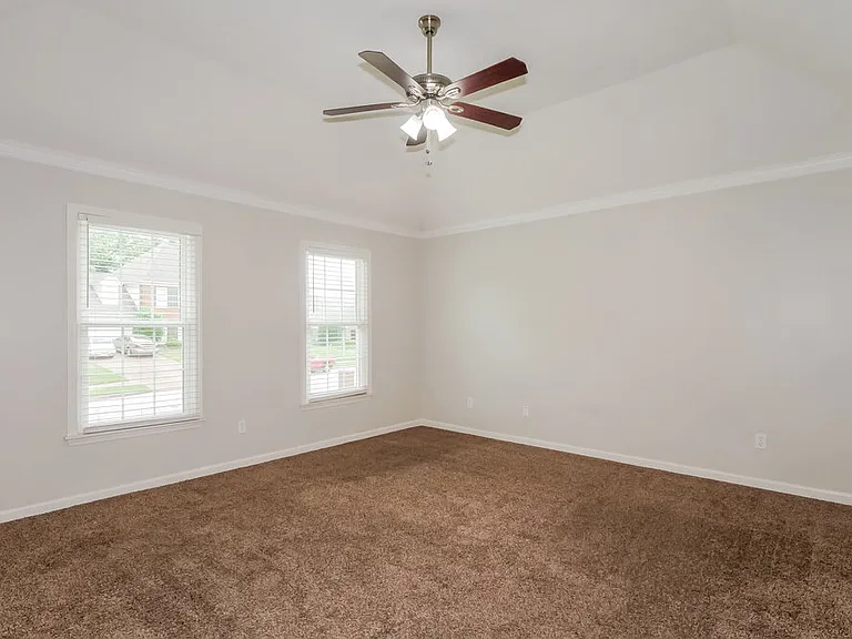 8982 Carrollwood Ln E — Photo 10