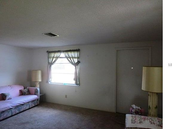 3rd image of 801 Spruce St