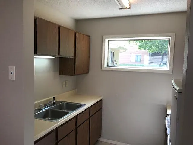 1515 Orchard Dr — Photo 2