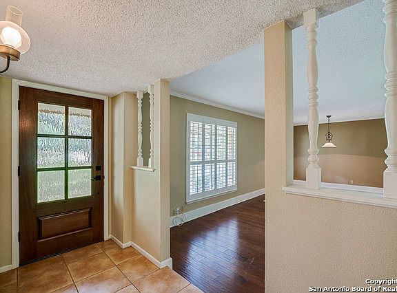 3rd image of 1815 Deer Mountain St