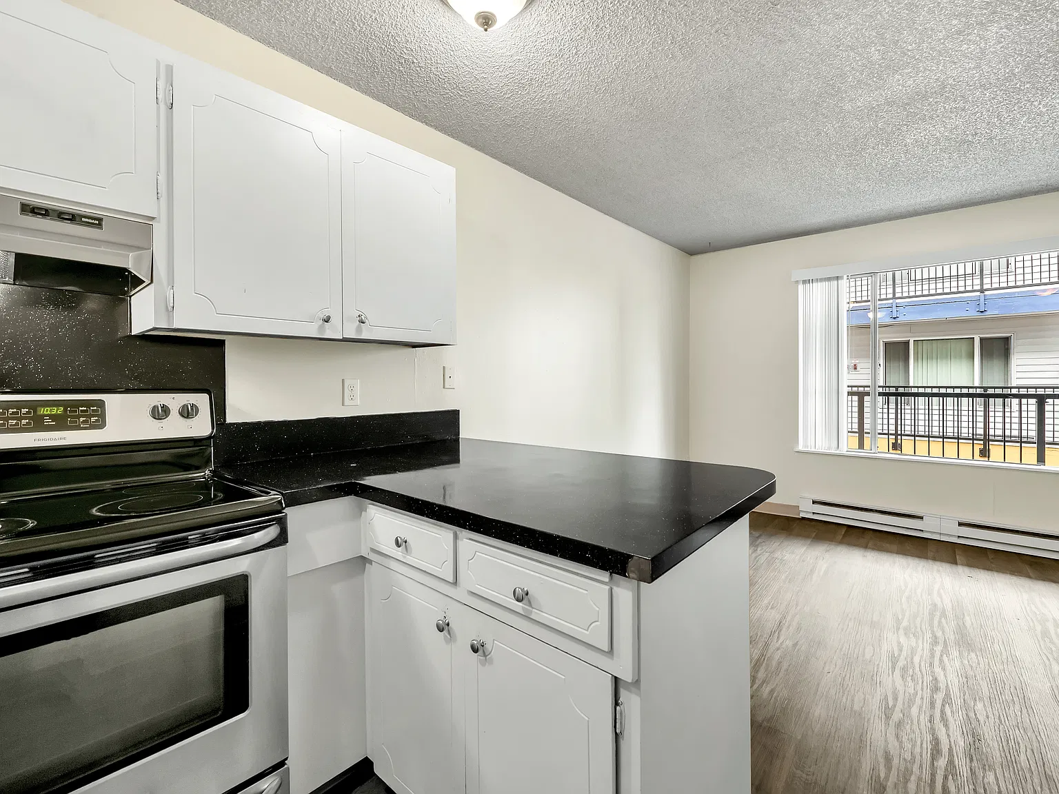1804 NE Weidler St — Photo 3