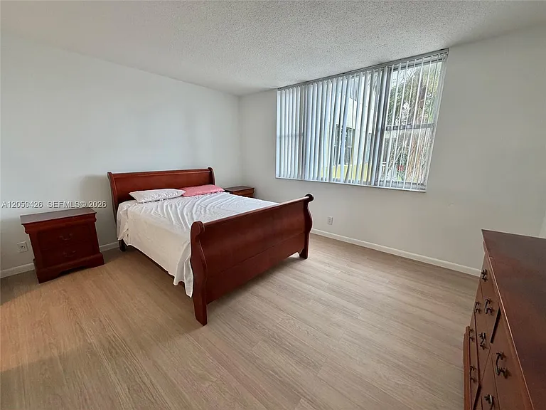4400 Hillcrest Dr #308A — Photo 8