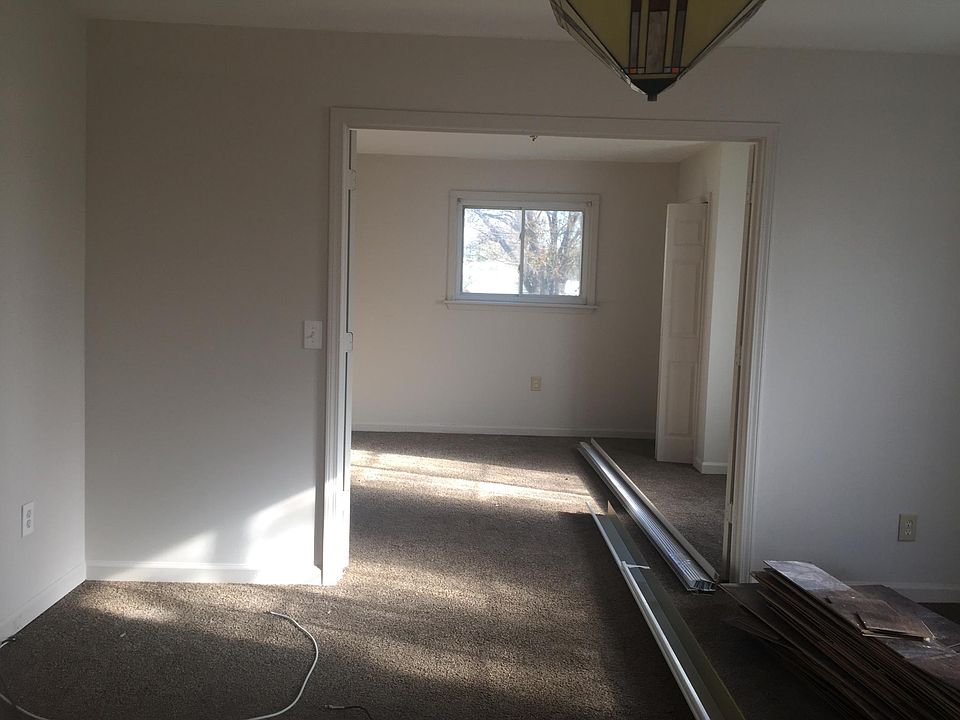 2nd image of 27109 Penn St