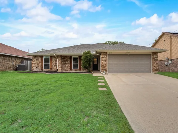 2503 Villanova St, Arlington, TX 76018